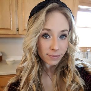 Meet your posher ❤️